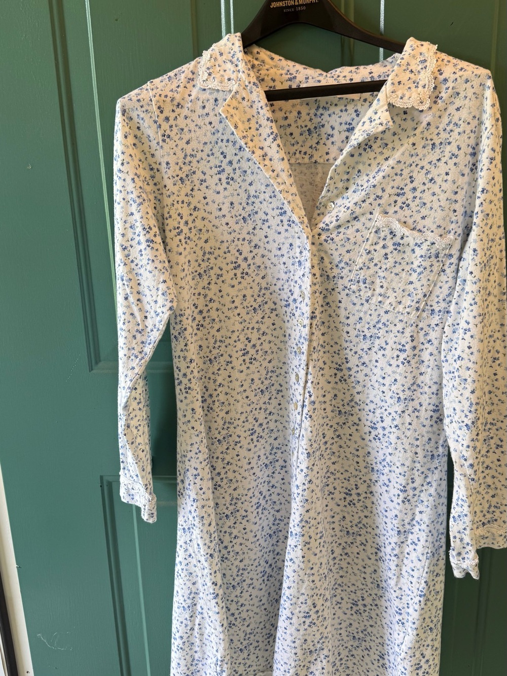 Eileen West White Nightgown with Blue Floral Print and Lace Collar